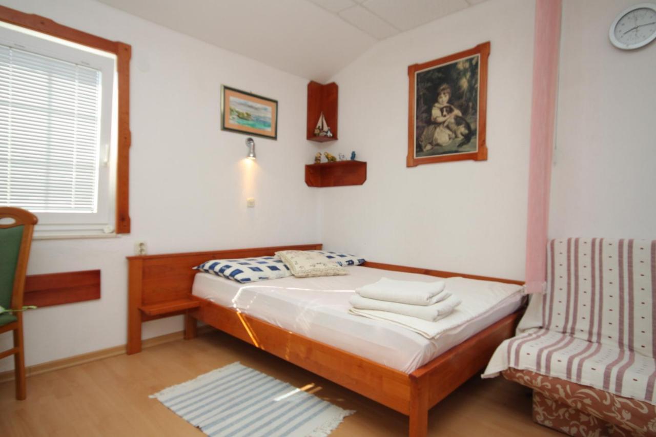 Apartments With A Parking Space Preko, Ugljan - 8224 외부 사진